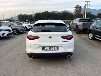Alfa Romeo Stelvio 2.2 Turbodiesel 150 CV AT8 RWD Business Bianco usata Alife