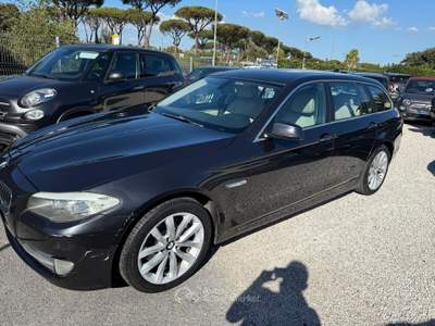 BMW Serie 5 520d 520 520d Touring Futura TAGLIANDI Grigio usata Roma