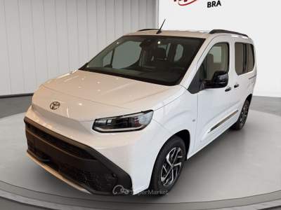 Toyota Proace Proace City Verso 1.2P 110cv S&S L1 D Executive Bianco usata Bra