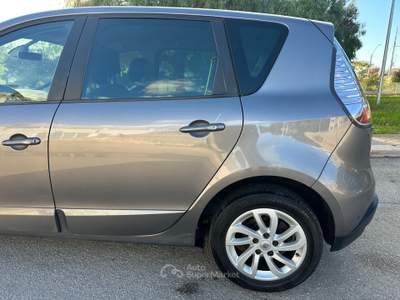Renault Scénic SCENIC 1.5 dCi 110CV 2015 - TOM TOM Argento usata Terlizzi