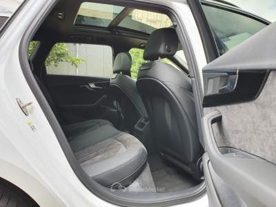 Audi A4 Avant 35 TDi 2x S-Line Virtual Matrix 19'MMi Plus Bianco usata Lequile