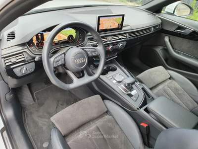 Audi A4 Avant 35 TDi 2x S-Line Virtual Matrix 19'MMi Plus Bianco usata Lequile
