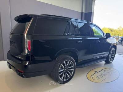 Cadillac Escalade 3.0L TD --DIESEL -- I6 AT AWD FULLOPTIONAL Nero usata Medesano
