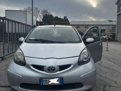 Toyota Aygo Pietrasanta (Lu) Argento usata Viareggio