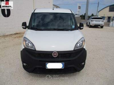 Fiat Doblò DOBLO CARGO 1.3 M.JET PROF.90cv Bianco usata Vittoria