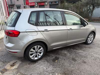 Volkswagen Golf Golf Sportsvan Bs.1.6 TDI 110CV High.BMT Grigio usata Cava de' Tirreni