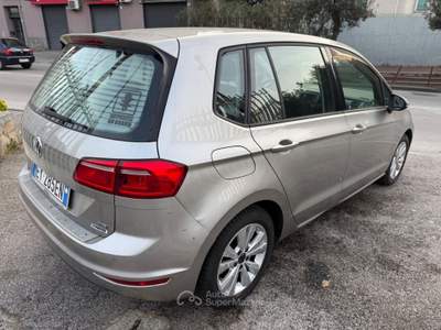 Volkswagen Golf Golf Sportsvan Bs.1.6 TDI 110CV High.BMT Grigio usata Cava de' Tirreni