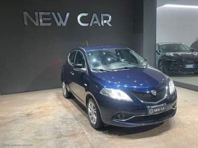 Lancia Ypsilon Ypsilon 1.3 MJT 95 CV 5p. S&S Platinum Blu/Azzurro usata Reggio di Calabria