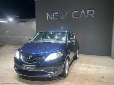Lancia Ypsilon Ypsilon 1.3 MJT 95 CV 5p. S&S Platinum Blu/Azzurro usata Reggio di Calabria