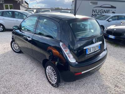 Lancia Ypsilon Oro Giallo UNICO PROPIETARIO NEOPATENTATI Nero usata Corato