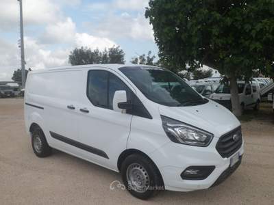 Ford Transit Custom furgone Bianco usata San Michele Salentino