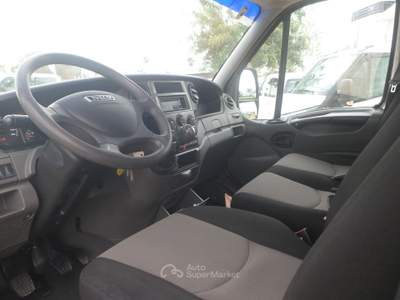 Iveco Daily 35c13 furgonatura in lega Grigio usata San Michele Salentino