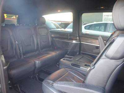 Mercedes-Benz Classe V V 220 d Automatic Premium Extralong Nero usata San Michele Salentino