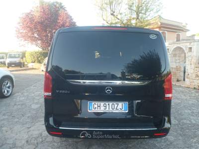Mercedes-Benz Classe V V 220 d Automatic Premium Extralong Nero usata San Michele Salentino