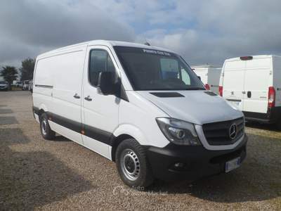 Mercedes-Benz Sprinter furgone lungo tetto basso Bianco usata San Michele Salentino