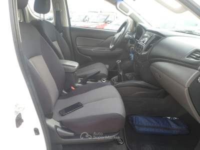 Mitsubishi L200 pick-up 4x4 Bianco usata San Michele Salentino