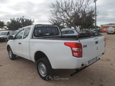 Mitsubishi L200 pick-up 4x4 Bianco usata San Michele Salentino