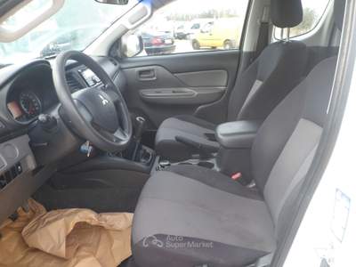 Mitsubishi L200 pick-up 4x4 Bianco usata San Michele Salentino