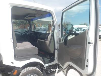 Nissan Cabstar ribaltabile trilaterale Bianco usata San Michele Salentino