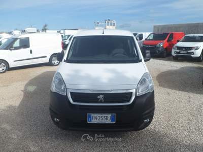Peugeot Partner furgone 3 posti Bianco usata San Michele Salentino