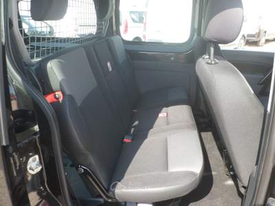 Renault Kangoo maxi 5 posti autovettura Nero usata San Michele Salentino