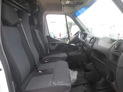 Renault Master furgone lungo Bianco usata San Michele Salentino