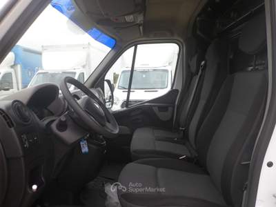 Renault Master furgone lungo Bianco usata San Michele Salentino