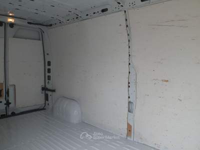 Renault Master furgone lungo Bianco usata San Michele Salentino