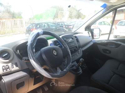 Renault Trafic furgone attrezzato Bianco usata San Michele Salentino