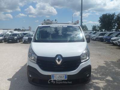 Renault Trafic furgone attrezzato Bianco usata San Michele Salentino