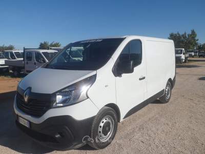 Renault Trafic furgone Bianco usata San Michele Salentino