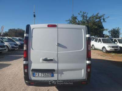 Renault Trafic furgone Bianco usata San Michele Salentino