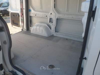 Renault Trafic furgone Bianco usata San Michele Salentino