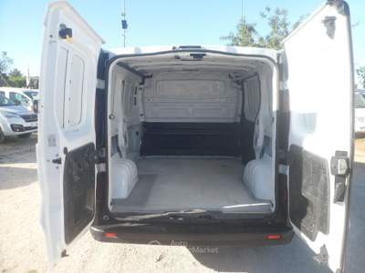 Renault Trafic furgone Bianco usata San Michele Salentino