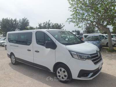 Renault Trafic 9 posti maxi Bianco usata San Michele Salentino