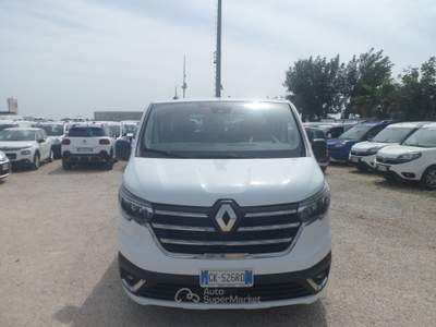 Renault Trafic 9 posti maxi Bianco usata San Michele Salentino