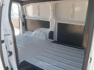 Peugeot Expert furgone maxi Bianco usata San Michele Salentino