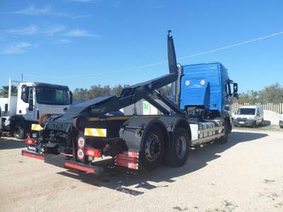 Volvo Serie 400 fh 480 scarrabile Blu/Azzurro usata San Michele Salentino