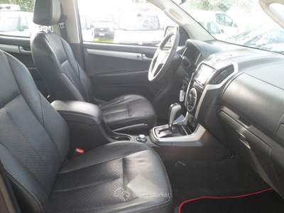 Isuzu D-Max pick-up 4x4 Nero usata San Michele Salentino