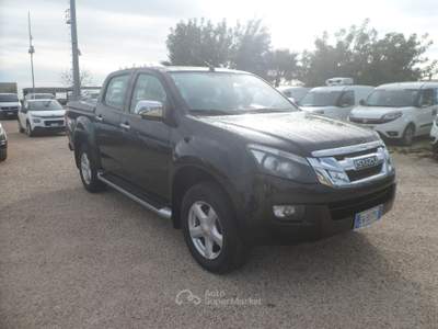 Isuzu D-Max pick-up 4x4 Nero usata San Michele Salentino