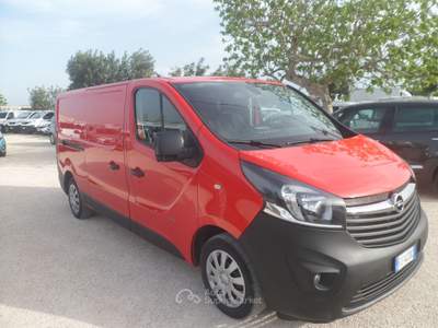 Opel Vivaro furgone maxi Rosso usata San Michele Salentino