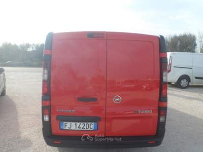 Opel Vivaro furgone maxi Rosso usata San Michele Salentino
