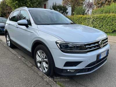 Volkswagen Tiguan 2.0 TDI SCR DSG Advanced BlueMotion Technology Bianco usata Scandiano