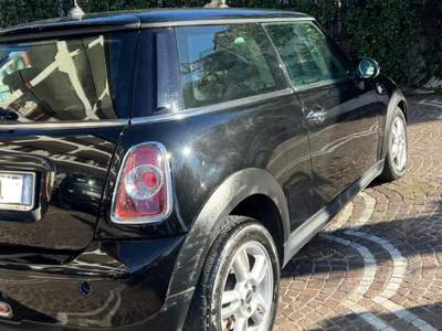 MINI Clubman 1.6 16V One D Nero usata ANGRI
