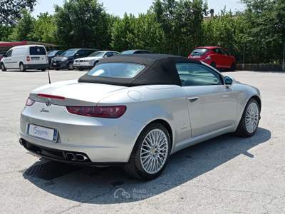 Alfa Romeo Spider Spider 2.2 jts 185cv fatture per 5000 euro Argento usata Osimo