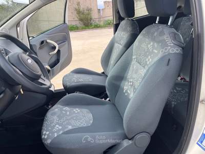 Ford Ka 8V 69CV Euro 6 Bianco usata Gravina in Puglia