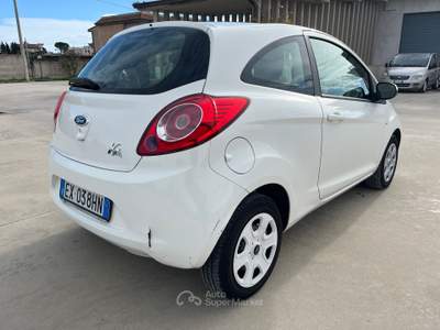 Ford Ka 8V 69CV Euro 6 Bianco usata Gravina in Puglia