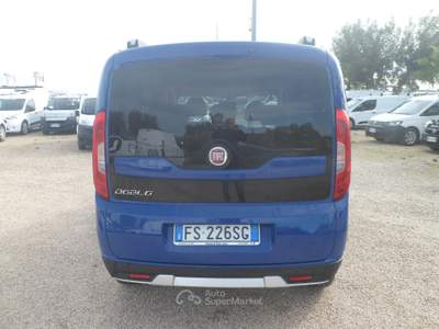 Fiat Doblò Doblo trekking 7 posti autovettura Blu/Azzurro usata San Michele Salentino