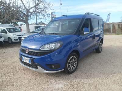 Fiat Doblò Doblo trekking 7 posti autovettura Blu/Azzurro usata San Michele Salentino