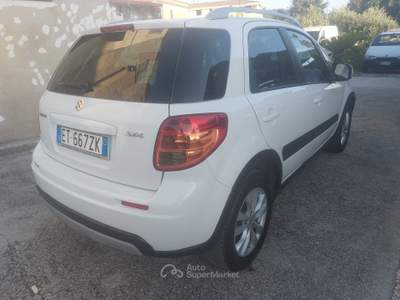 Suzuki SX4 SUZUKI SX4 BENZINA GPL 4X4 usata Maddaloni